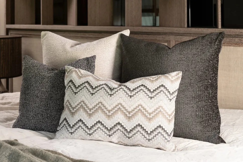 BeautiQ - Chic kussen 60x60cm - Antraciet