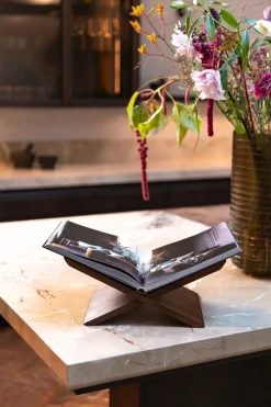 Siem boekenstandaard - bruin